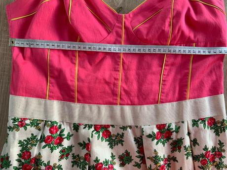 Šaty na ramienka štítok 42 rabarbar, 42