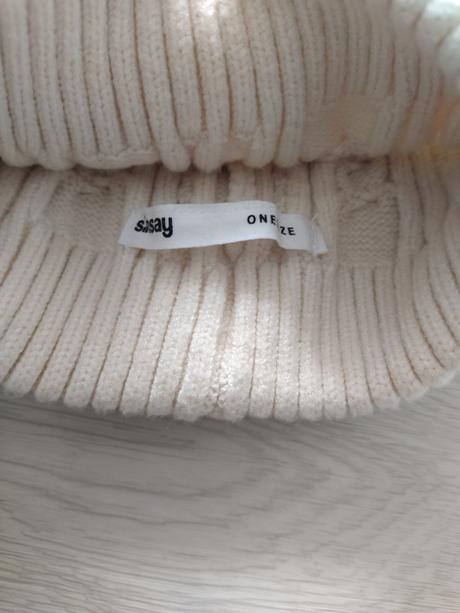 Krémová čiapka veľ 140-158, sinsay