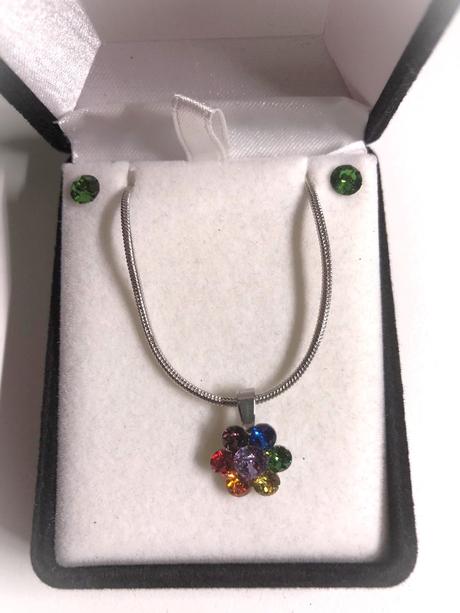 Retiazka s príveskom+nausnice, 