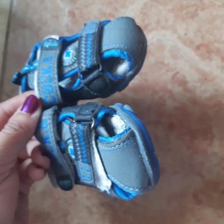 Chlapcenske sandalky, 19