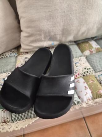 Slapky v.32, adidas,32