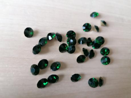 Rhinestones strasove kamienky - emerald, 