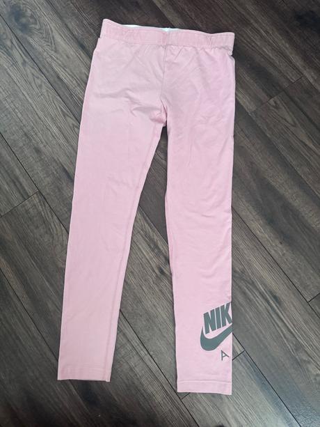 Legíny veľ 146/156, nike,146