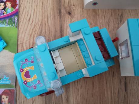 Lego friends 41125 veterinársky príves s koňom, 