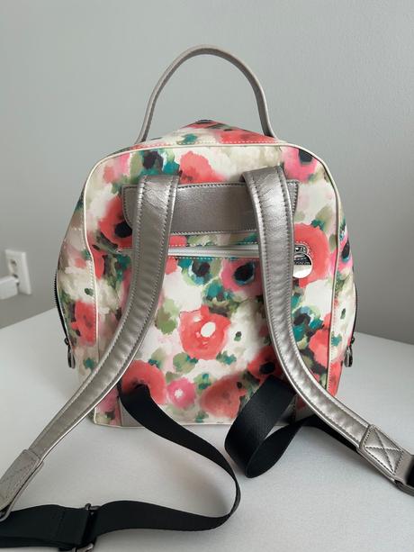 Dámsky batoh, 