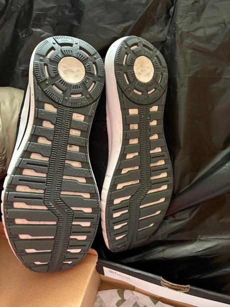 Ľahké tenisky top stav, under armour,38