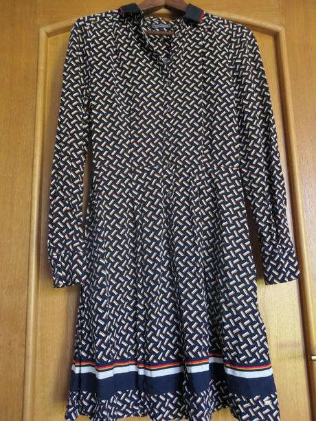 Tommy hilfiger monogram krasne damske saty m, tommy hilfiger,m