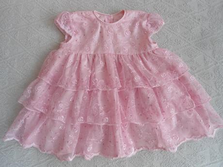 Šatičky na slávnostnú príležitosť, herma,68