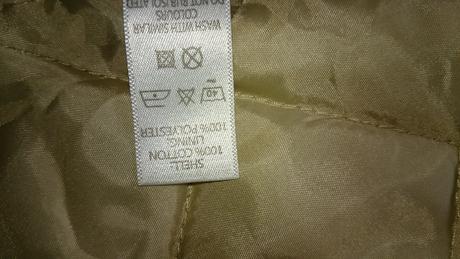 Veľmi málo nosená vetrovka, výborný stav, bhs,s