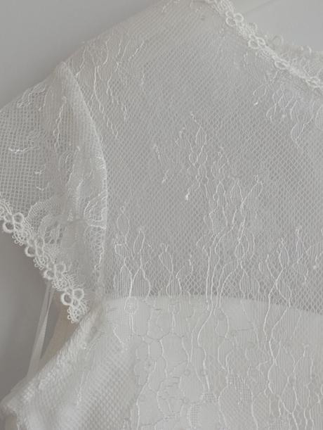 Šaty na prijímanie zn. bianco evento velk. 146, 146