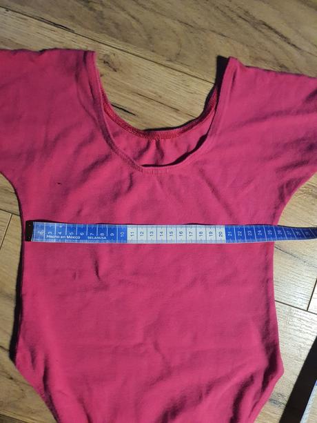 Dres na gymnastiku, 122