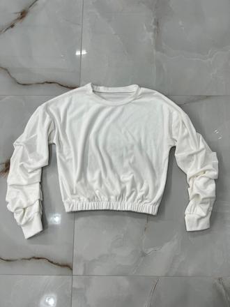 Mikina s nariasenými rukávmi, 152