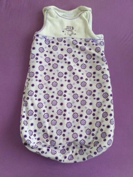 Teplý mäkkučký spací vak s kvietkami a dievčatkom, okay