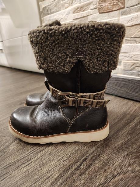 Fendi cizmy kozene, 29