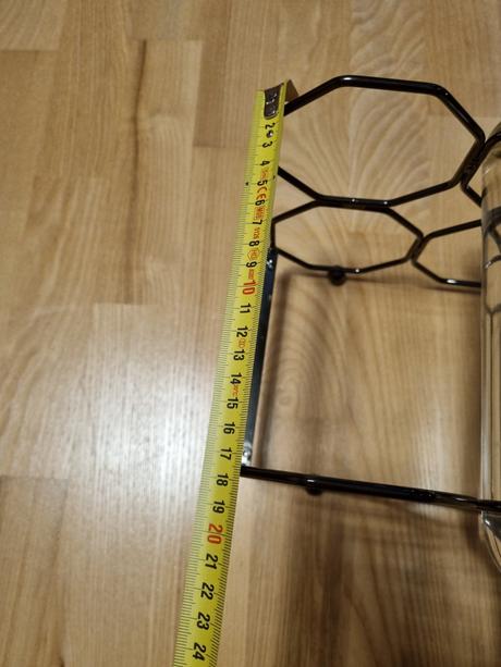 Kovový držiak / stojan na víno, 