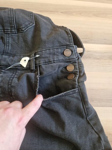 Damske saty na traky znacky simple be, m