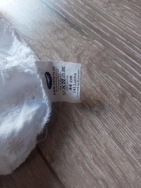 Dievčenský klobúčik, 68