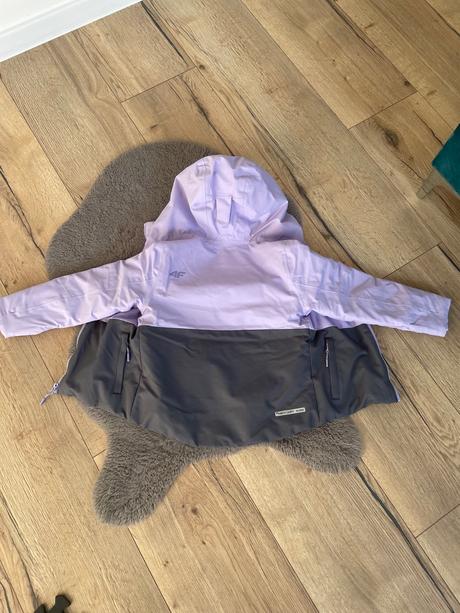 Dievčenská lyžiarska súprava, 122