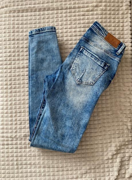 Jeansy, amisu,26