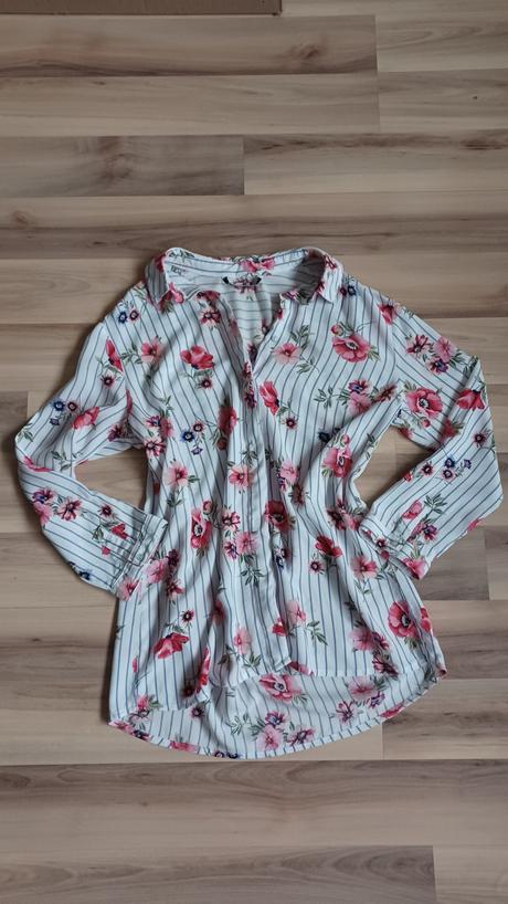 Kvetovaná blúzka, košeľa, stradivarius,s