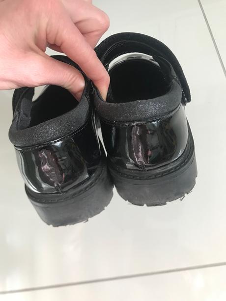 Sandalove loffery, primark,35