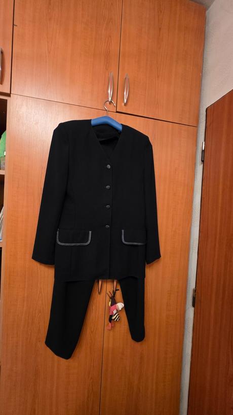 Dsmsky kostym nohavicový38ka, c&a,38