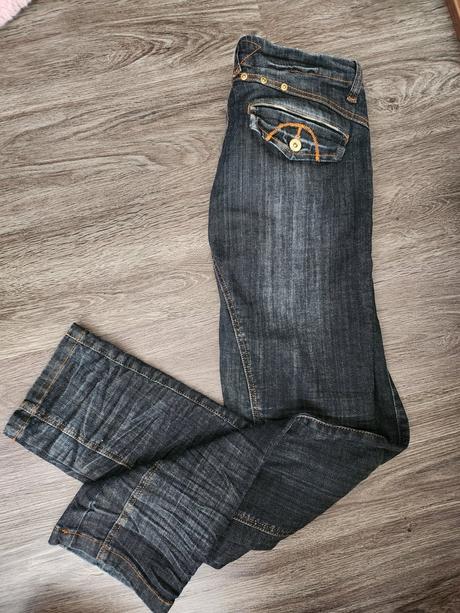 Zadarmo k nákupu, m