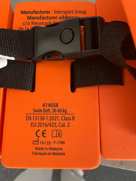 Predám veci na plávanie, 