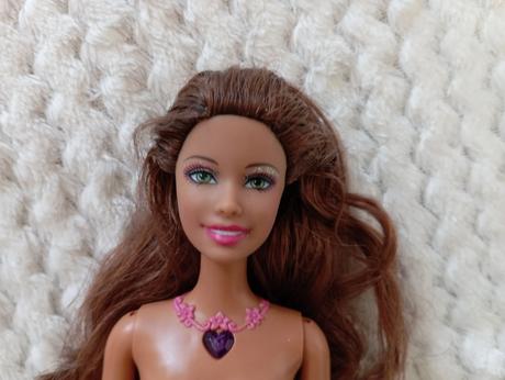 Barbie alexa hrá a svieti, 