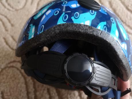 Prilba abus smiley, s