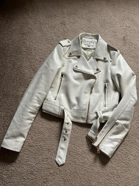 Biela koženkova bunda, xs