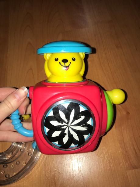 Hračky pre bábo - hrkálky, kocka, žabka,