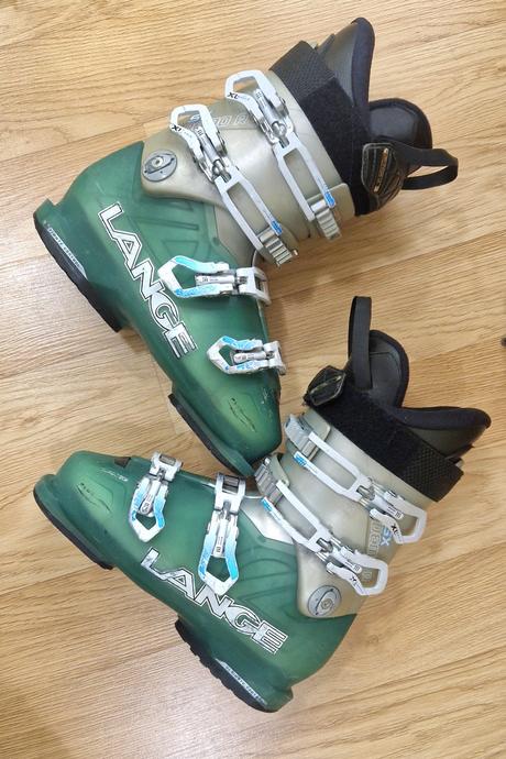 Lyže + lyžiarky, volkl,130-139 cm