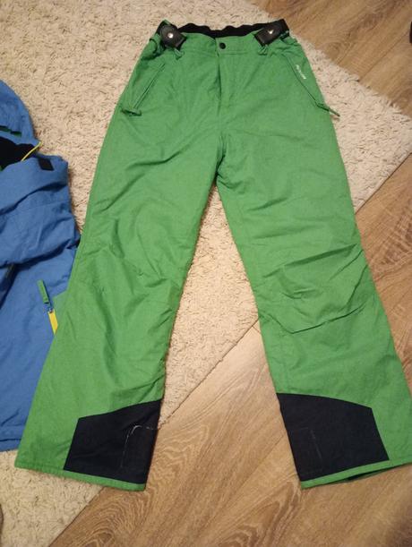 Komplet na lyžovanie, 164