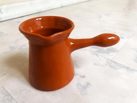 Džezva z prírodnej pálenej keramiky, 