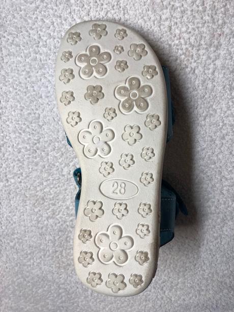 Sandálky, baťa,28