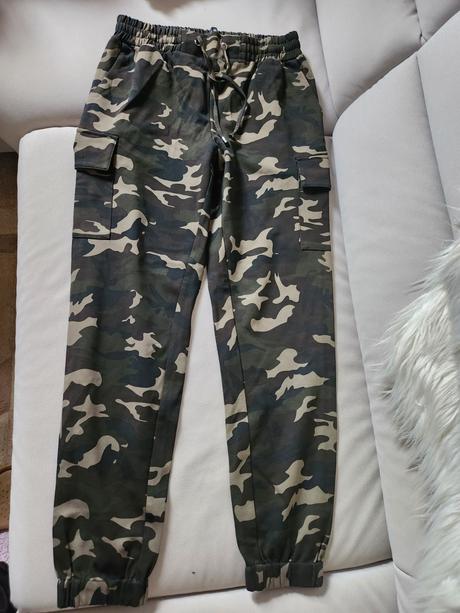 Dámske tepláky, amisu,36