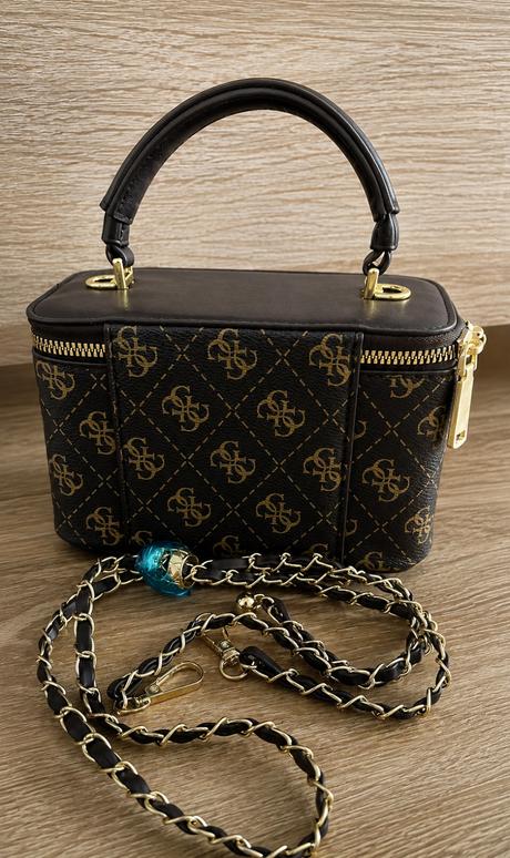 Elegantná dámska kabelka guess, guess