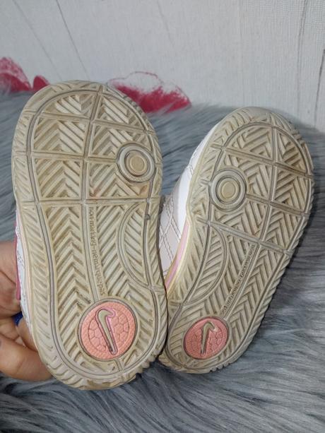 Dievčenské bielo-ružové botasky nike, veľk.19, nike,19