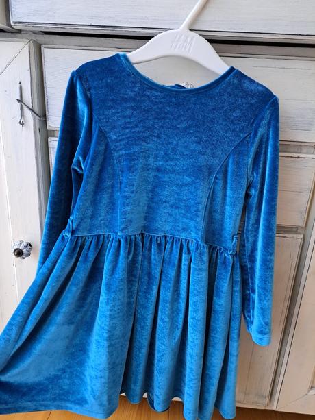 Dievcenske saty, f&f,110