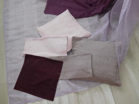 Borievkové záclony + vankúš 5x, v podobnom odtieni, 