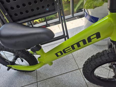 Odrazadlo zn. dema, dema