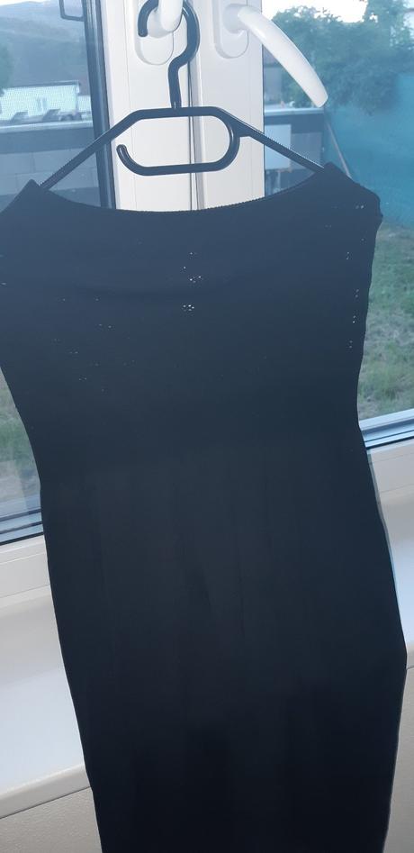 Saty vzadu predlzene, s