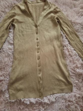 Svetrík na gombicky, 