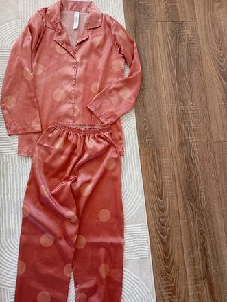 Saténové pyžamo xs, xs