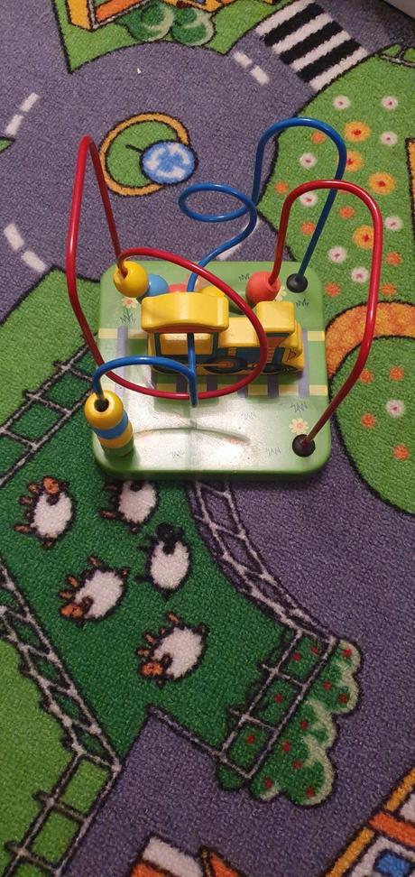 Drevená vodiaca guličková hra, 