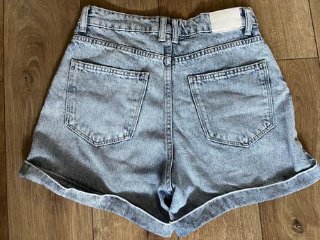 Riflové kraťasy, bershka,38