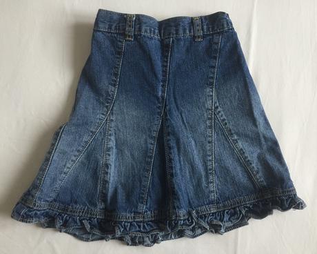 Riflová sukňa, 104