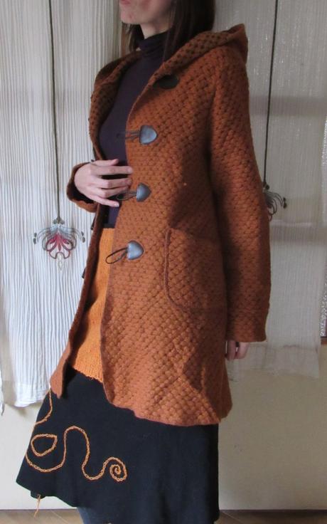 Vlnený škoricový kabátik s kapucňou, s