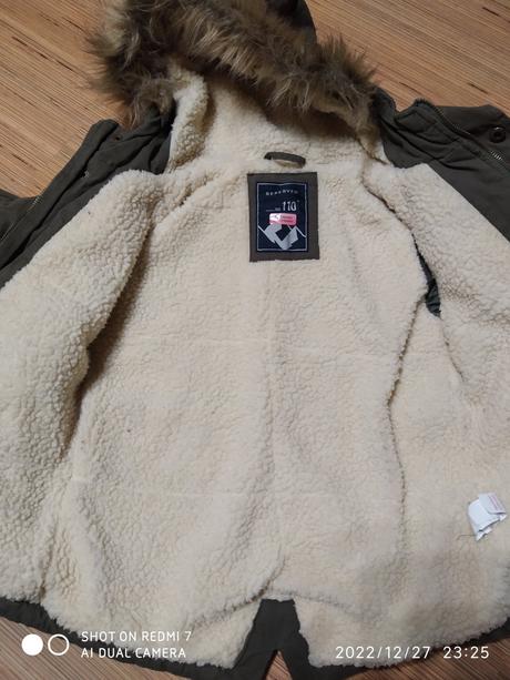 Krásna zimná bunda reserved, reserved,110